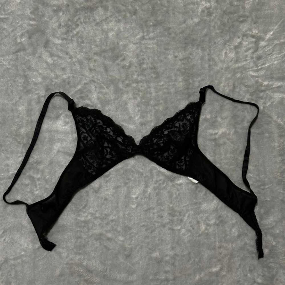 Vintage Vassarette Black Lace Bralette Sheer Floral Triangle Bra 34A